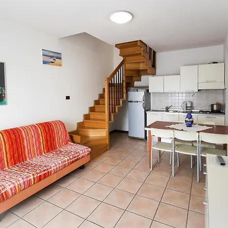 In Altanea 24680 Apartamento *